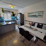 Apartman Worldwide *