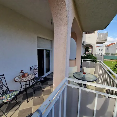 Apartment Worldwide Kastela