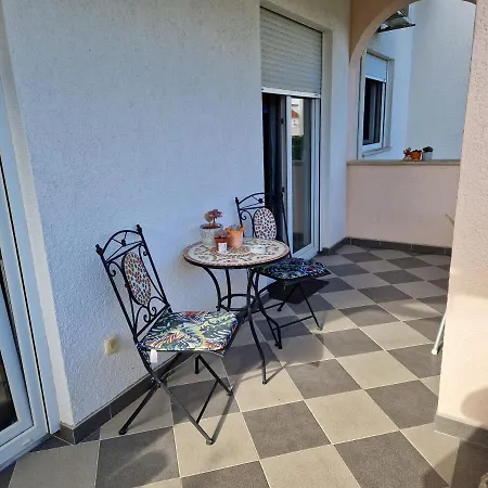 Apartment Worldwide *